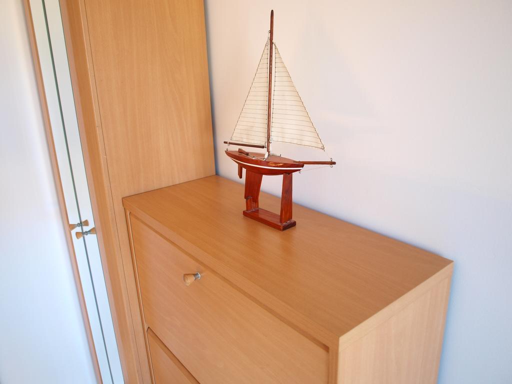 Apartment Rado Vrbnik Buitenkant foto